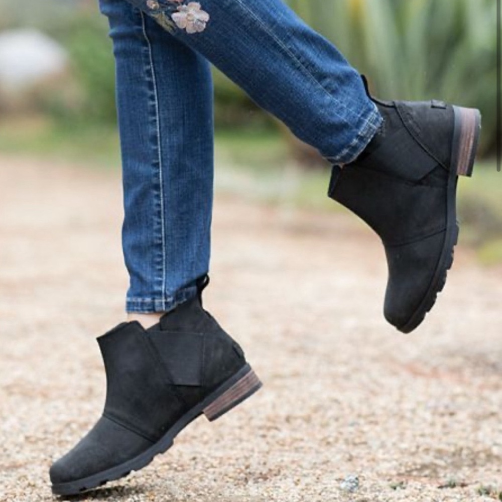 Sorel Emelie Chelsea Ankle Boots Booties Black